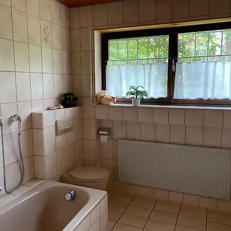 Accommodatie bij particulieren Grosses Gaestezimmer Mit Bad *