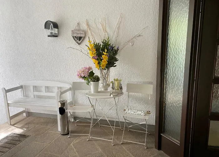 Grosses Gaestezimmer Mit Bad * Miltenberg