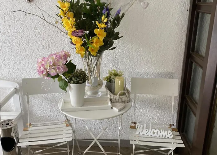 Grosses Gaestezimmer Mit Bad Accommodatie bij particulieren Miltenberg