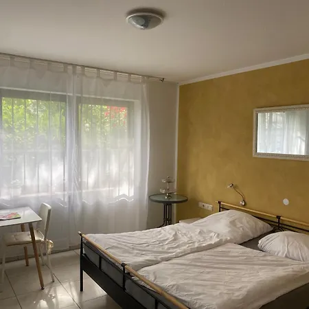 Gaestehaus Steinmann Grosses Gaestezimmer Miltenberg